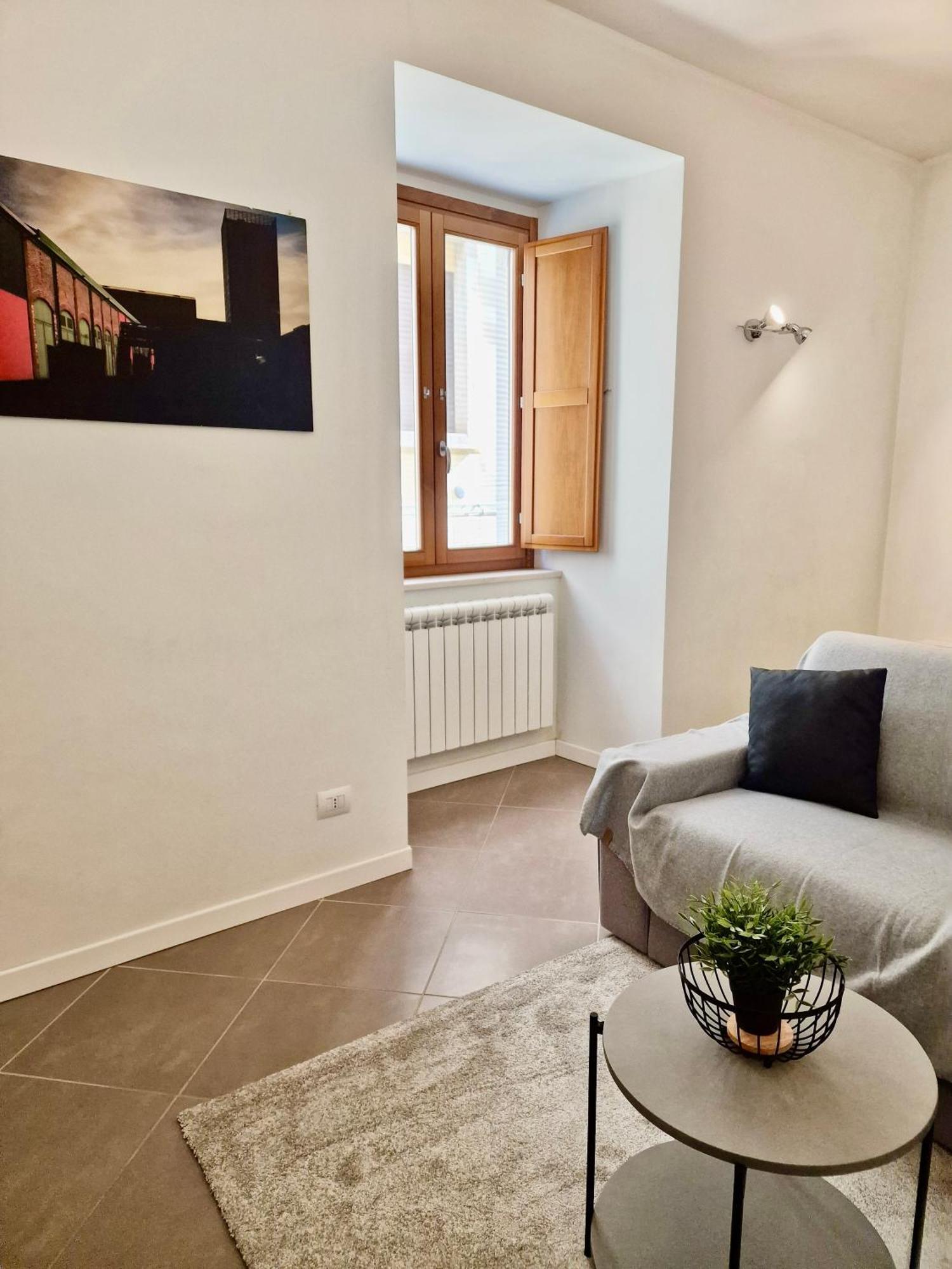 Al Centro Del Centro Apartment By Tramonti L'Aquila Luaran gambar